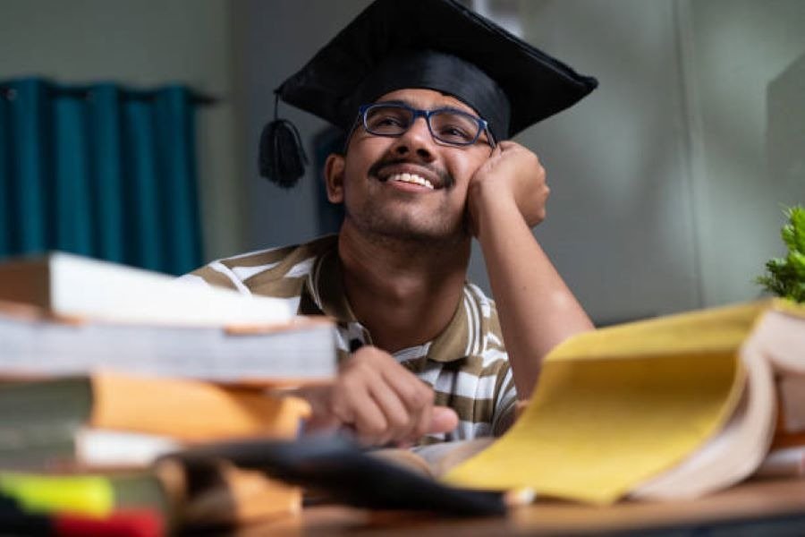 iyk2aistockphoto1365370097612x612